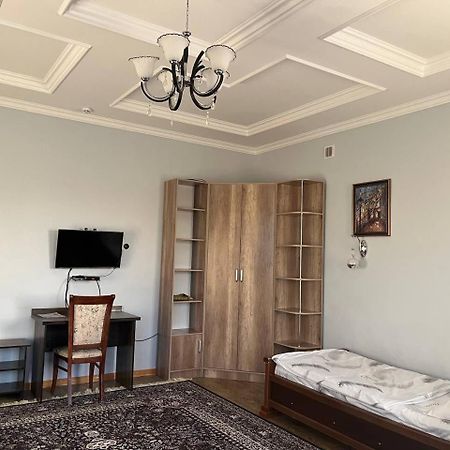 Tomaris Hotel Nukus Eksteriør billede