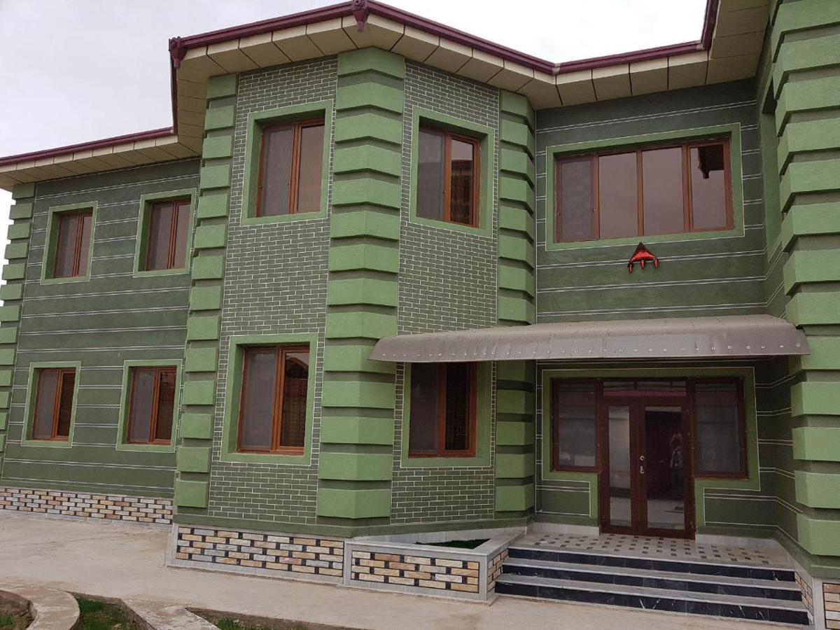 Tomaris Hotel Nukus Eksteriør billede