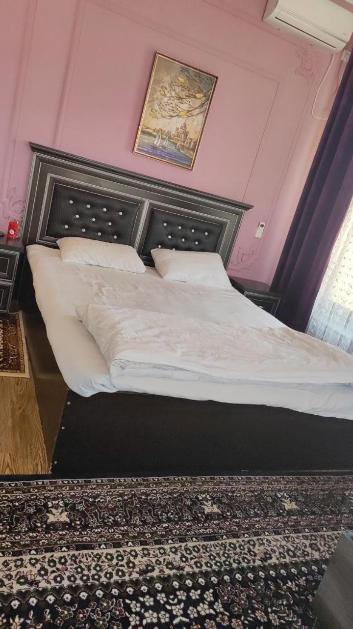 Tomaris Hotel Nukus Eksteriør billede