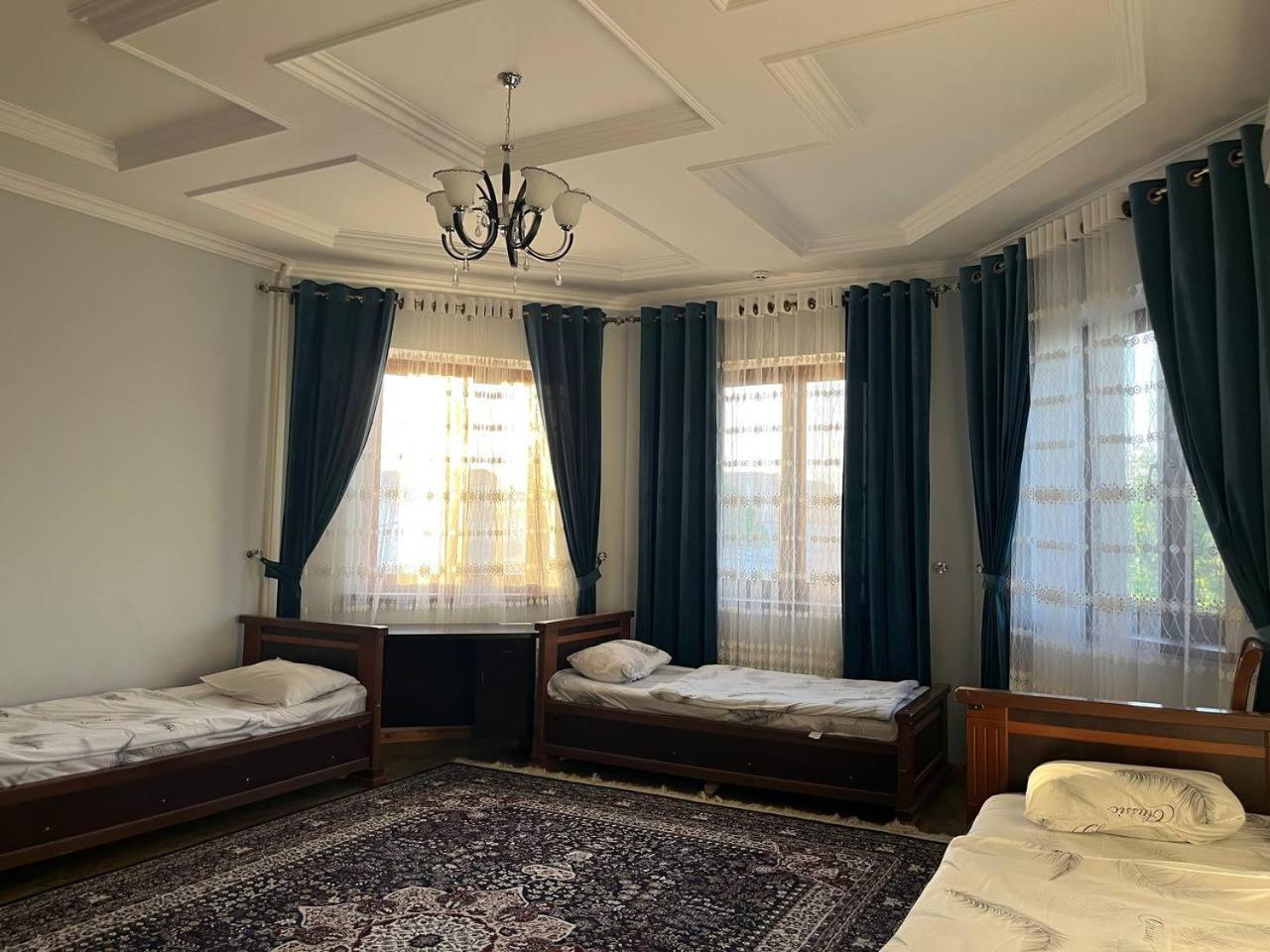 Tomaris Hotel Nukus Eksteriør billede